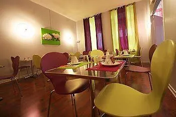 Dav'Hotel Jaude Clermont-Ferrand 2*,