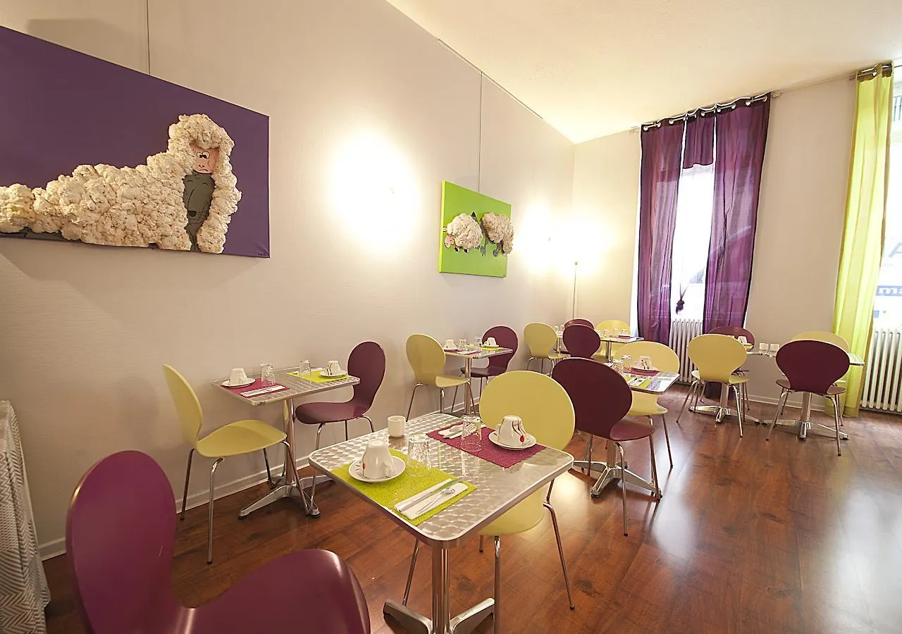 Dav'Hotel Jaude Clermont-Ferrand 2*,  France