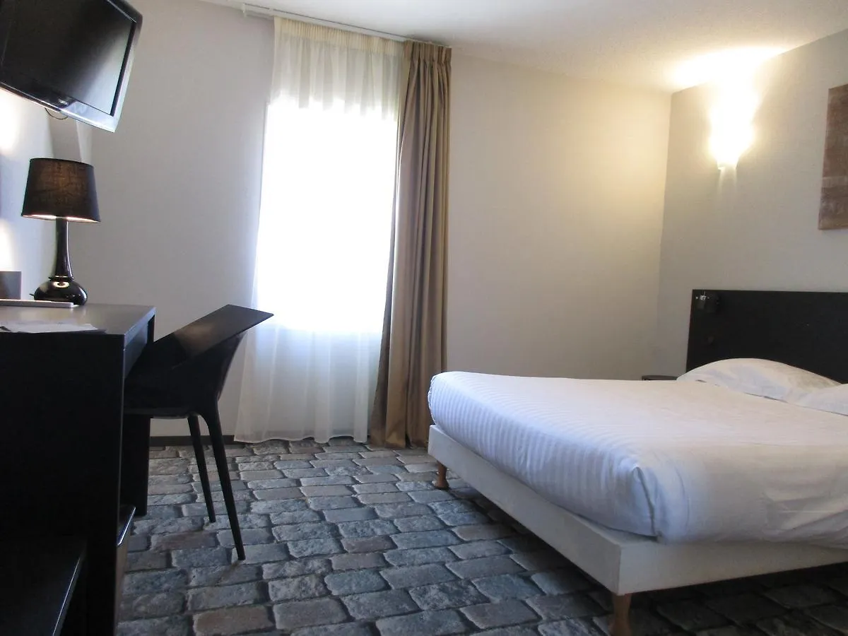 Dav'Hotel Jaude Clermont-Ferrand 2*,  France